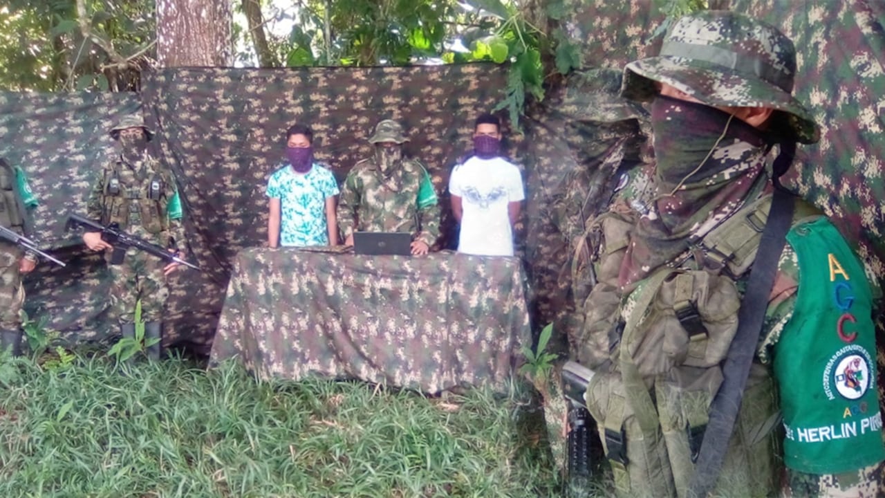 Autodefensas entregaron a dos menores de edad, pertenecientes a disidencias de las FARC en el sur de Bolívar