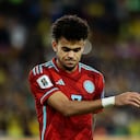 Luis Díaz lamentando el penal errado ante Ecuador.