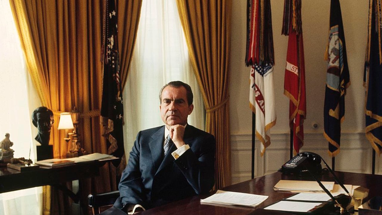 Richard Nixon fue presidente de EE.UU. entre 1969 y 1974, año en que se convirtió en el único jefe de Estado de ese país en dimitir al cargo en medio del escándalo Watergate.