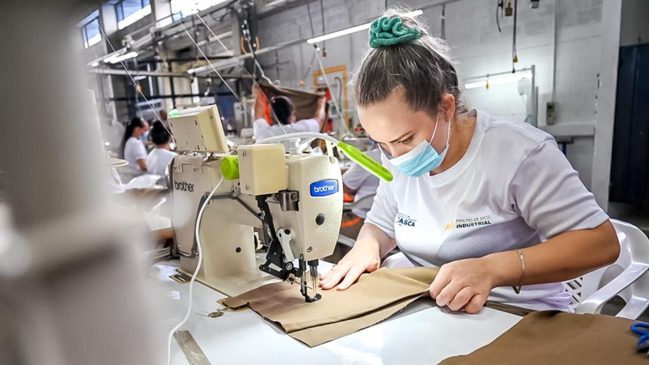 MinComercio e iNNpulsa han puesto en marcha 9 centros ‘Zasca’ para fortalecer la economía popular; ¿de qué tratan y cómo participar?