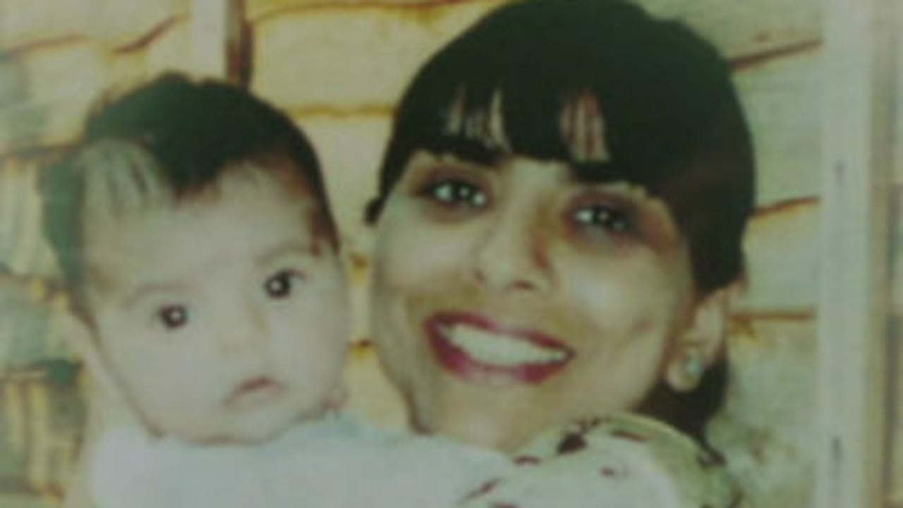 Daksha mató a su bebé de tres meses a cuchillazos y luego se prendió fuego.