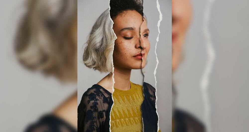 Foto de referencia de una mujer con diversos aspectos físicos