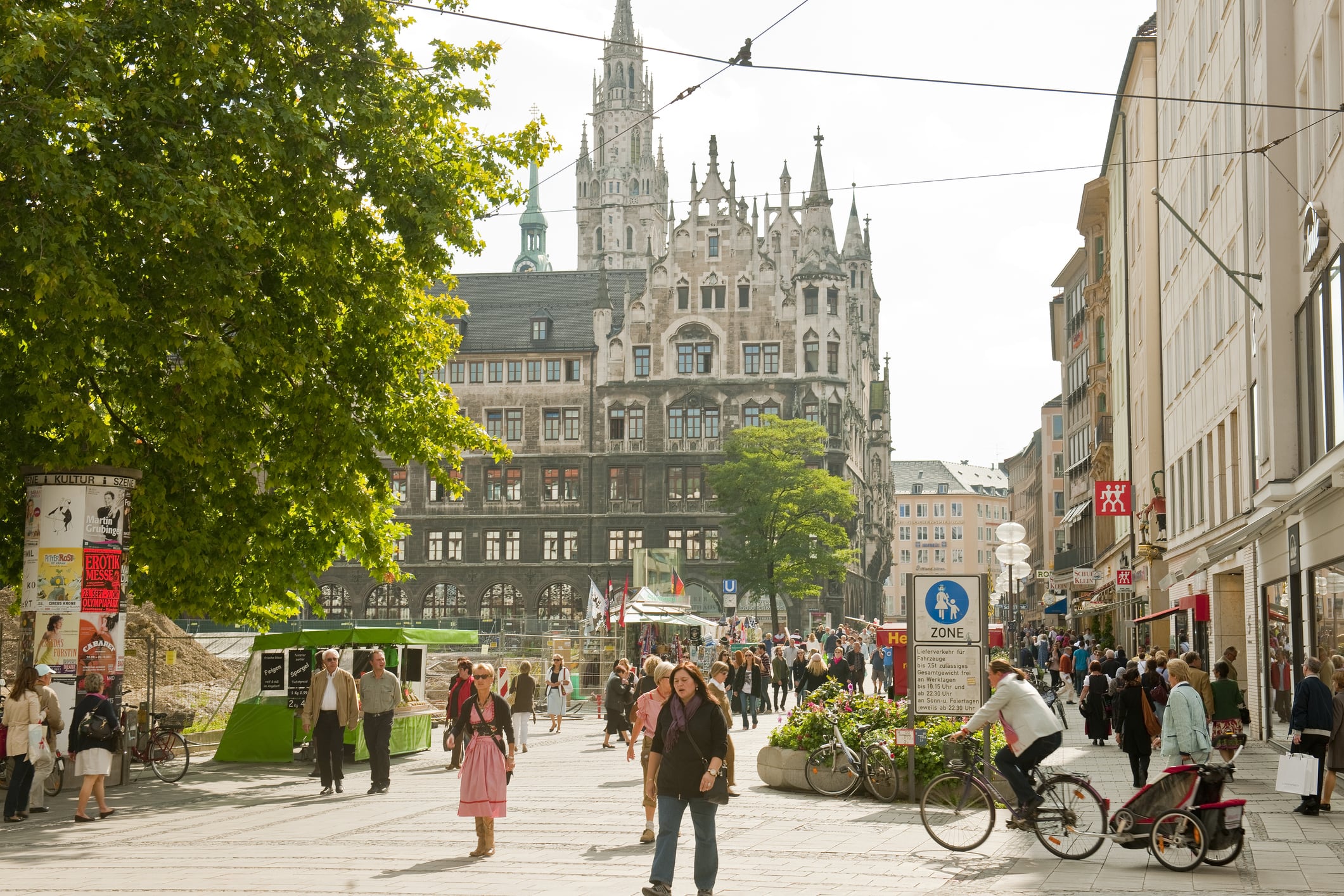 Marien Hof, behind Marienplatz