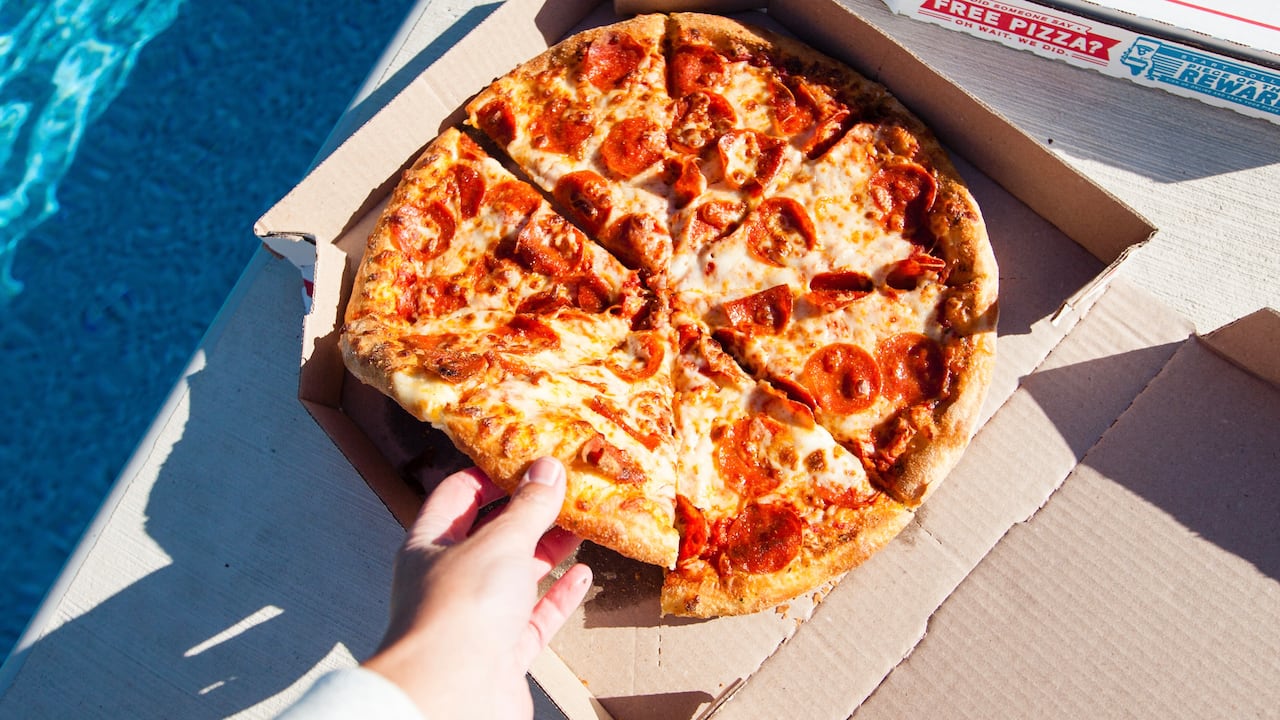 Una emocionante oportunidad laboral está disponible en Domino's Pizza en Cali y Medellín.