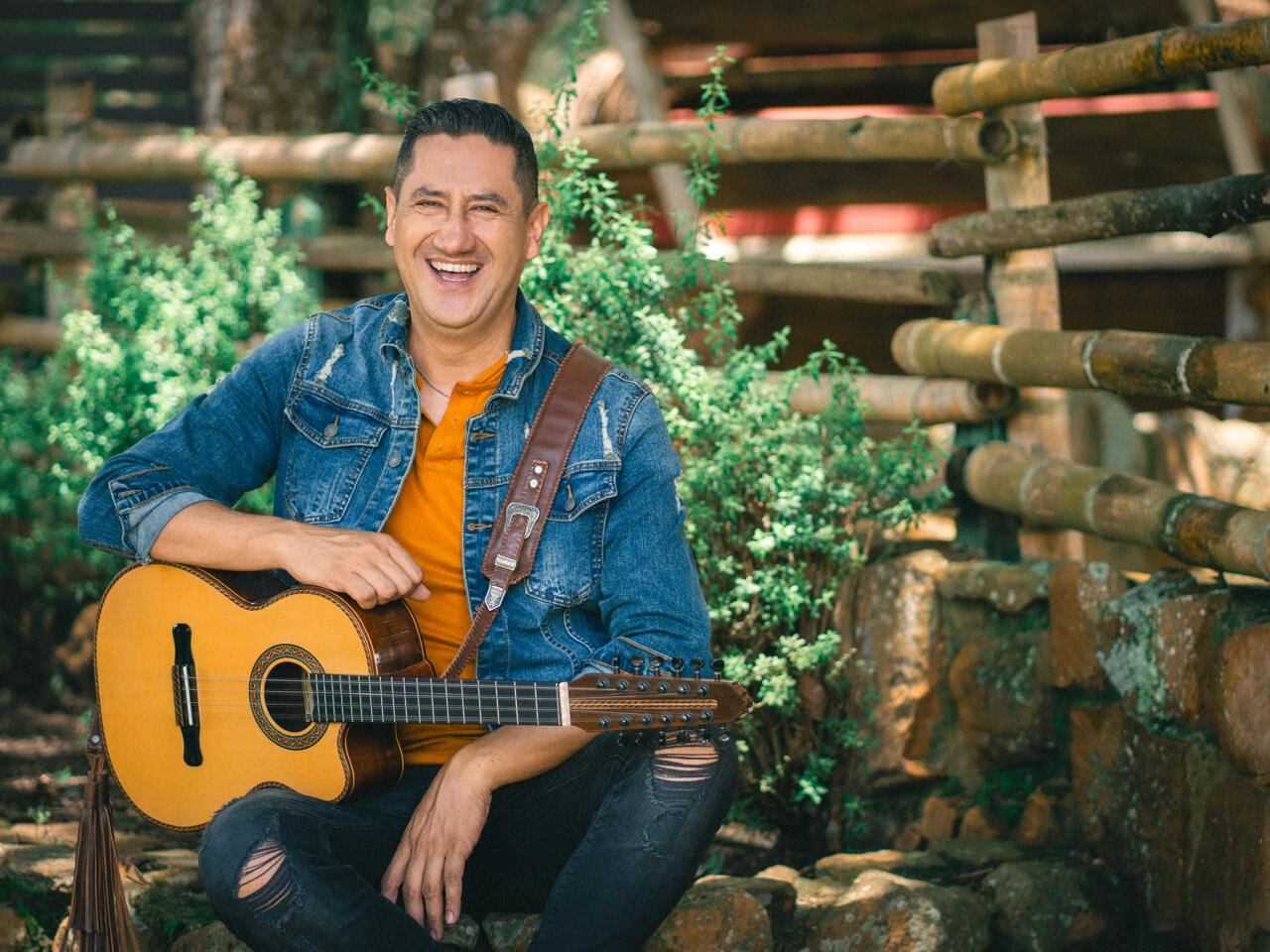 Heredero, artista colombiano del género carranga.