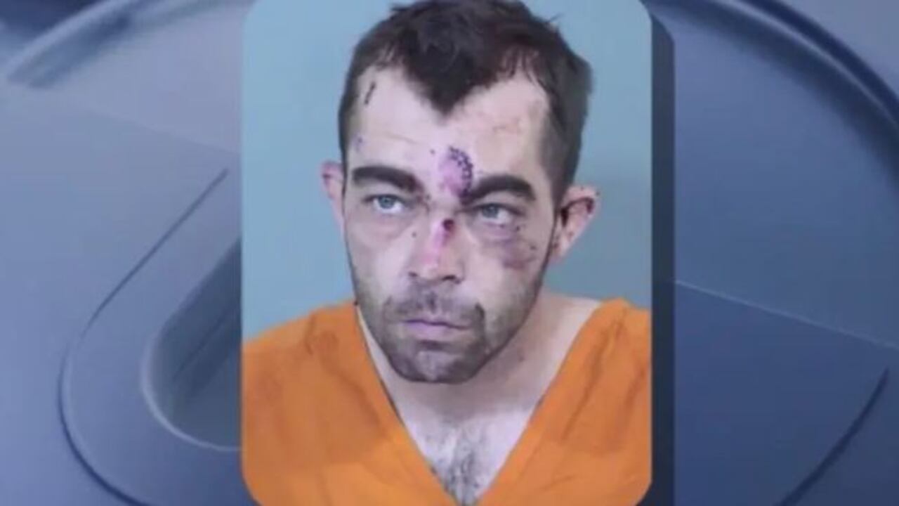 Su intento de estrangular al conductor fue “un intento de expulsar al demonio” de su interior.