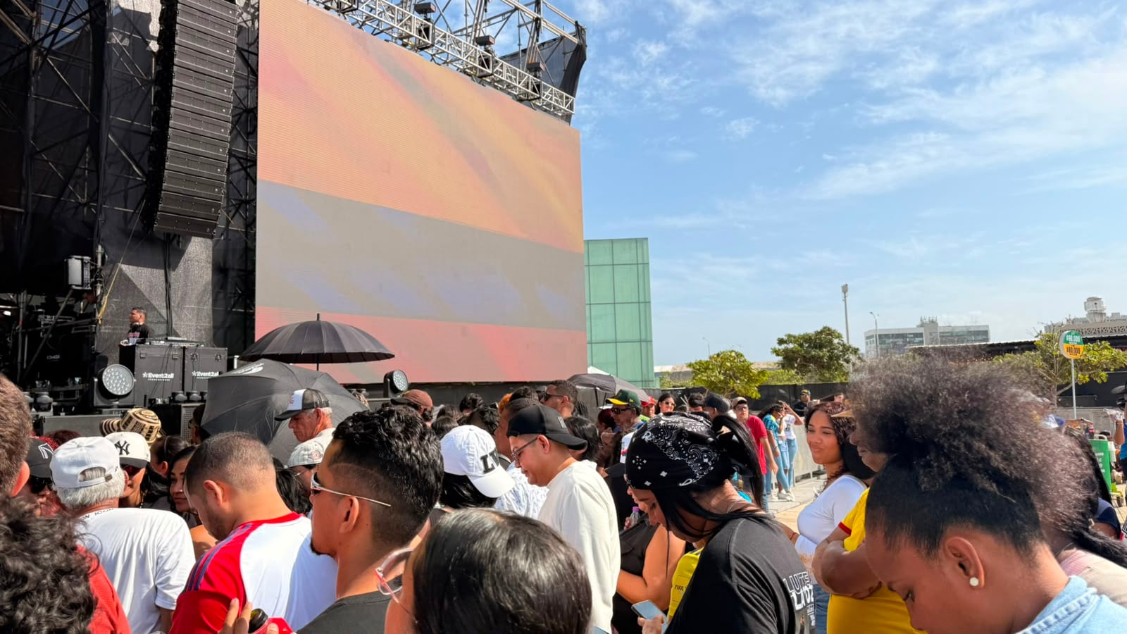 Barranquilla y el concierto ‘Capital de la Patria Milagro’ mientras se posesiona De La Espriella en Cali