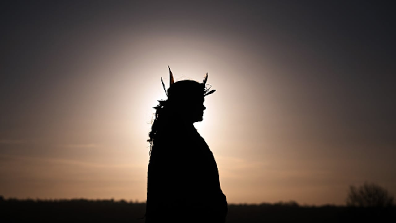 Diversas culturas en el hemisferio norte se reúnen para recibir el solsticio de invierno, dando paso a la época más fría del año.