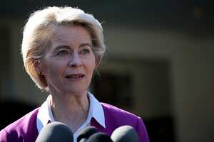 WASHINGTON, DC - NOVEMBER 10: European Commission President Ursula Von Der Leyen speaks outside the White House on November 10, 2021 in Washington, DC. Von Der Leyen met earlier in the morning with U.S. President Joe Biden. (Photo by Win McNamee/Getty Images)