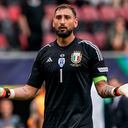 El portero Gianluigi Donnarumma de Italia reacciona durante el partido por el tercer lugar de la Liga de Naciones de la UEFA entre Holanda e Italia en el estadio FC Twente el 18 de junio de 2023 en Enschede, Holanda. (Foto de Andre Weening/Agencia BSR/Getty Images)