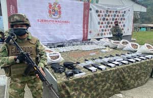 El arsenal del ELN que estaba oculto en un camión de frutas en Casanare