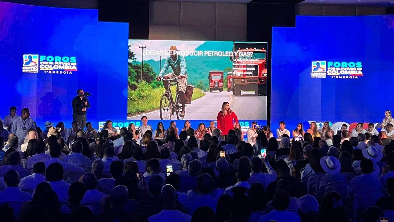 Arranca primer foro de precandidatos presidenciales del Centro Democrático en Barranquilla