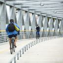 Esta construcción fortalece la red de ciclorrutas en la ciudad, conectando con el paso de bicicletas que comienza en la carrera 9, y llega a la avenida Suba.