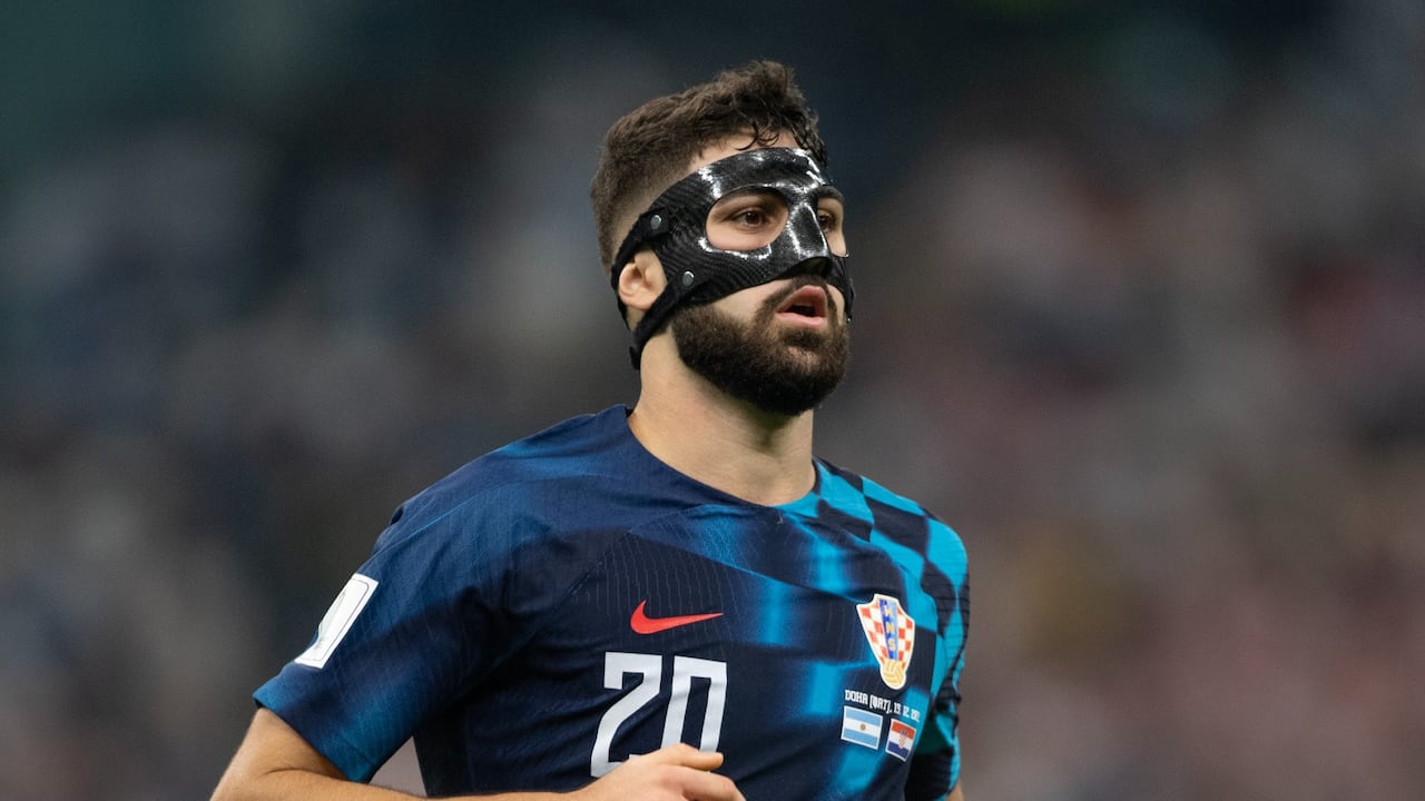 El jugador croata Josko Gvardiol tuvo una lesión de tabique y un hematoma en uno de sus párpados.