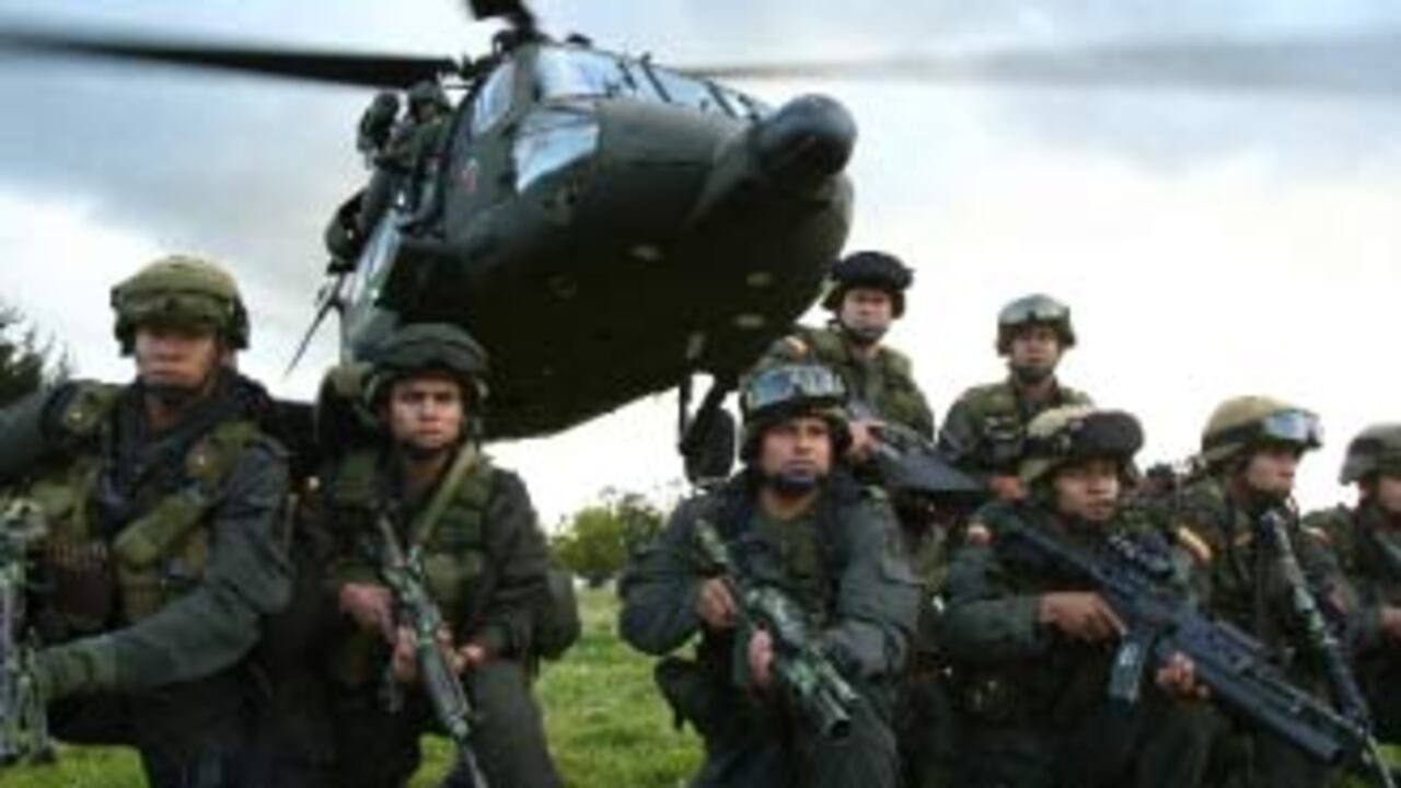 Esta es parte del grupo Jungla de la Policía que participó en la operación y los combates con los guerrilleros en Cauca