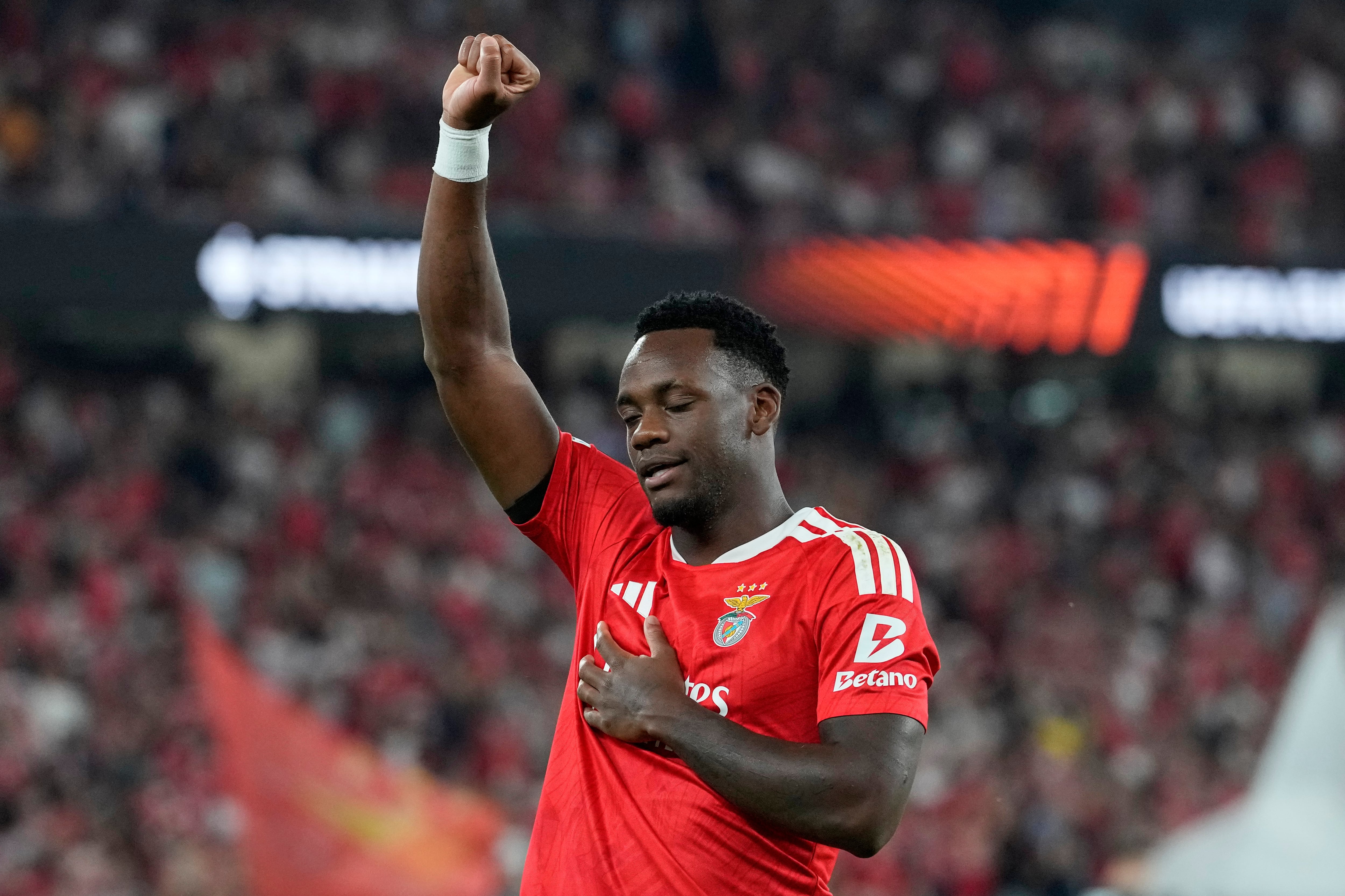 Benfica's Jhon Duran celebrates after scoring the opening goal during the Europa League opening phase soccer match between SL Benfica and Celtic in Lisbon, Thursday, Oct. 15, 2026. (AP Photo/Armando Franca)