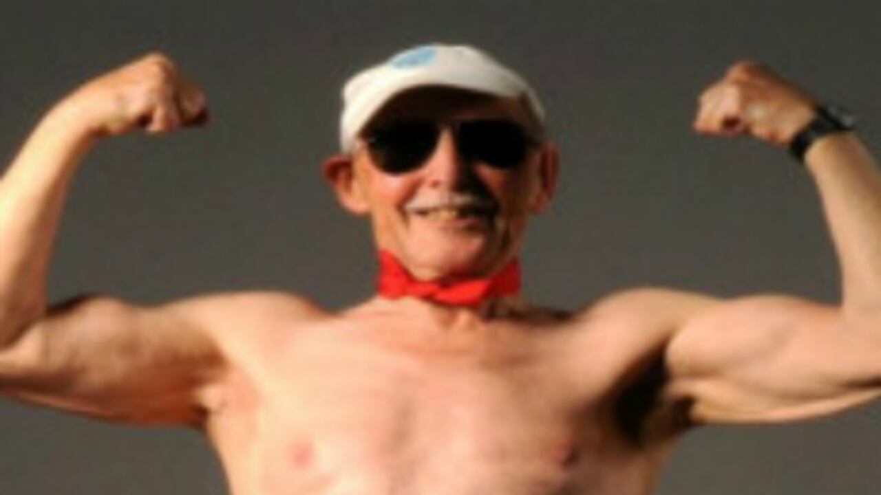 El doctor suizo Charles Eugster comenzó a remar a los 78 años. Hoy, a los 93, cree que uno puede reconstruir su cuerpo a cualquier edad.