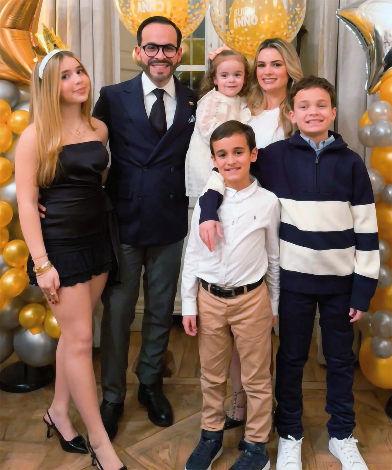 Abelardo De La Espriella junto a su esposa, Ana Lucía Pineda, y sus hijos: Lucía, Salvador, Filippo y Francesca.