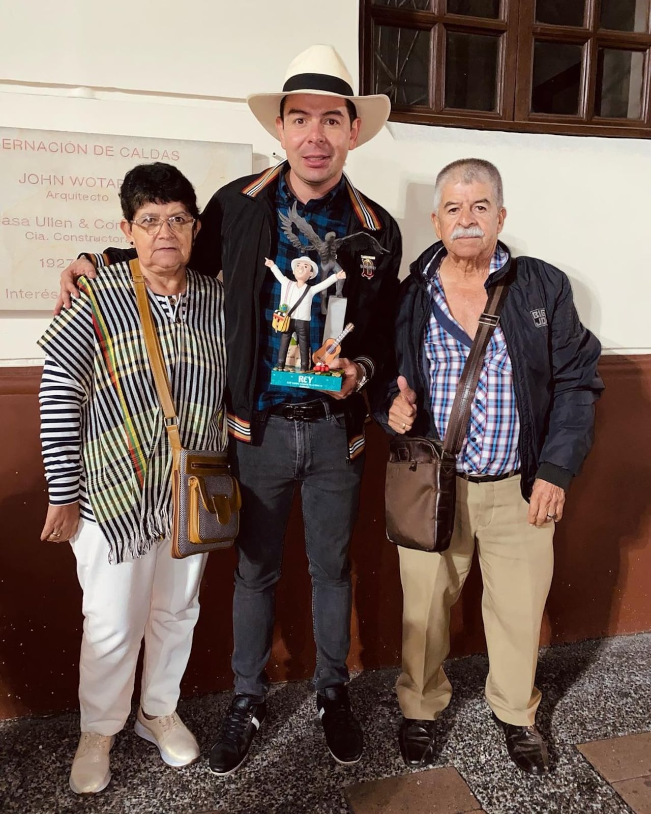 'El orejón' se coronó como Rey Nacional de la Trova Feria de Manizales 2024