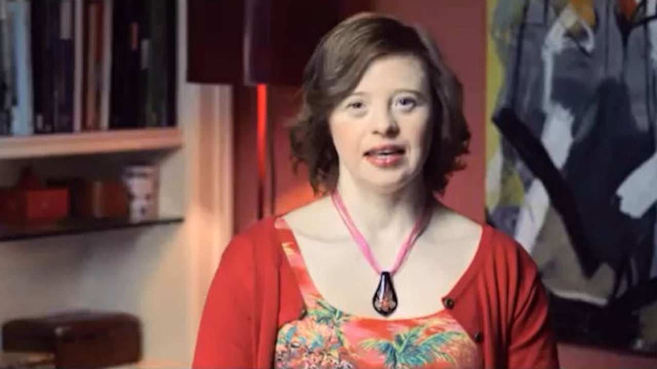 En una campaña del Día Internacional del Síndrome de Down, el video 'Dear future mom' aborda los temores de los futuros padres de un niño con este síndrome.