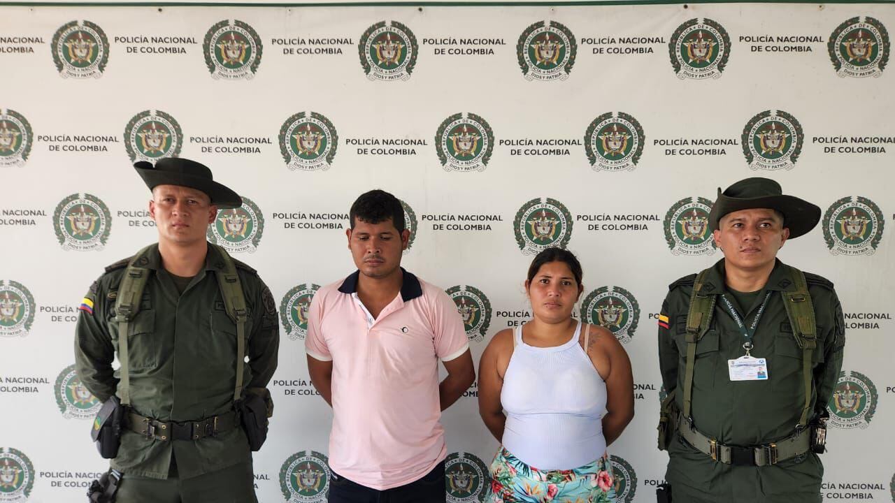 Una pareja de hermanos fue detenida por presunto tráfico de marihuana