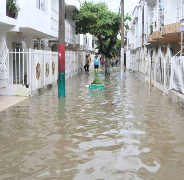 Varias viviendas sufrieron daños estructurales.