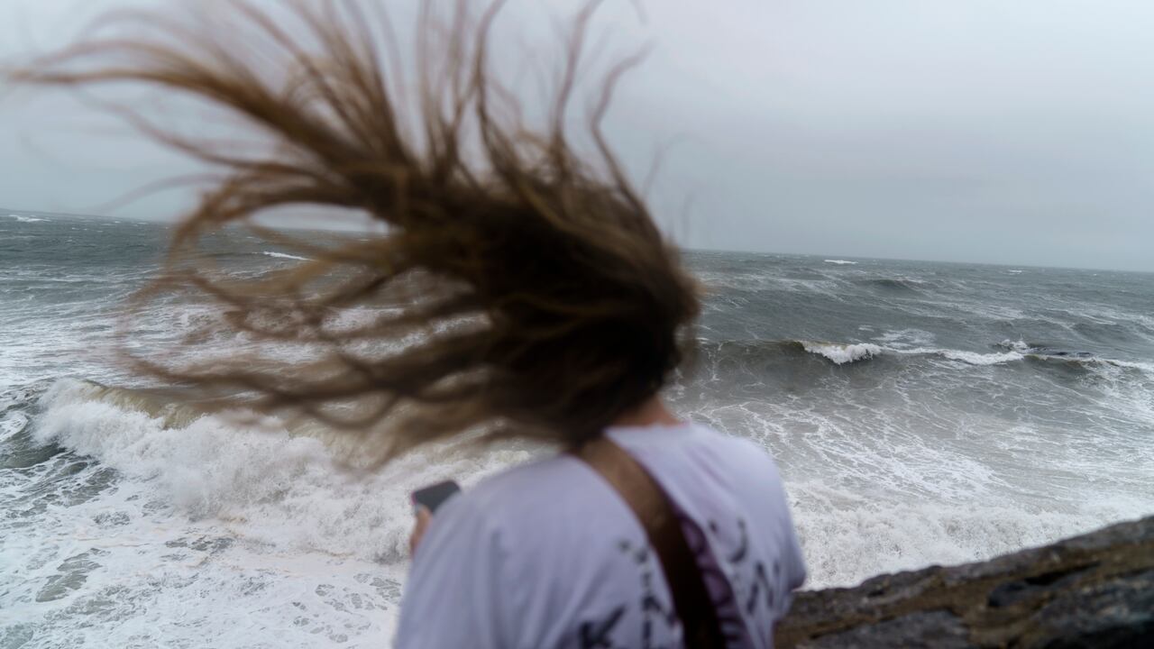 ¿Cómo ocultar las canas sin teñir el cabello?