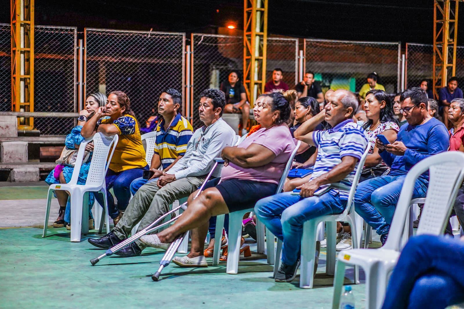 La matricula rural es del 24.4 % frente al 75.6 % que se da en las ciudades:
DANE