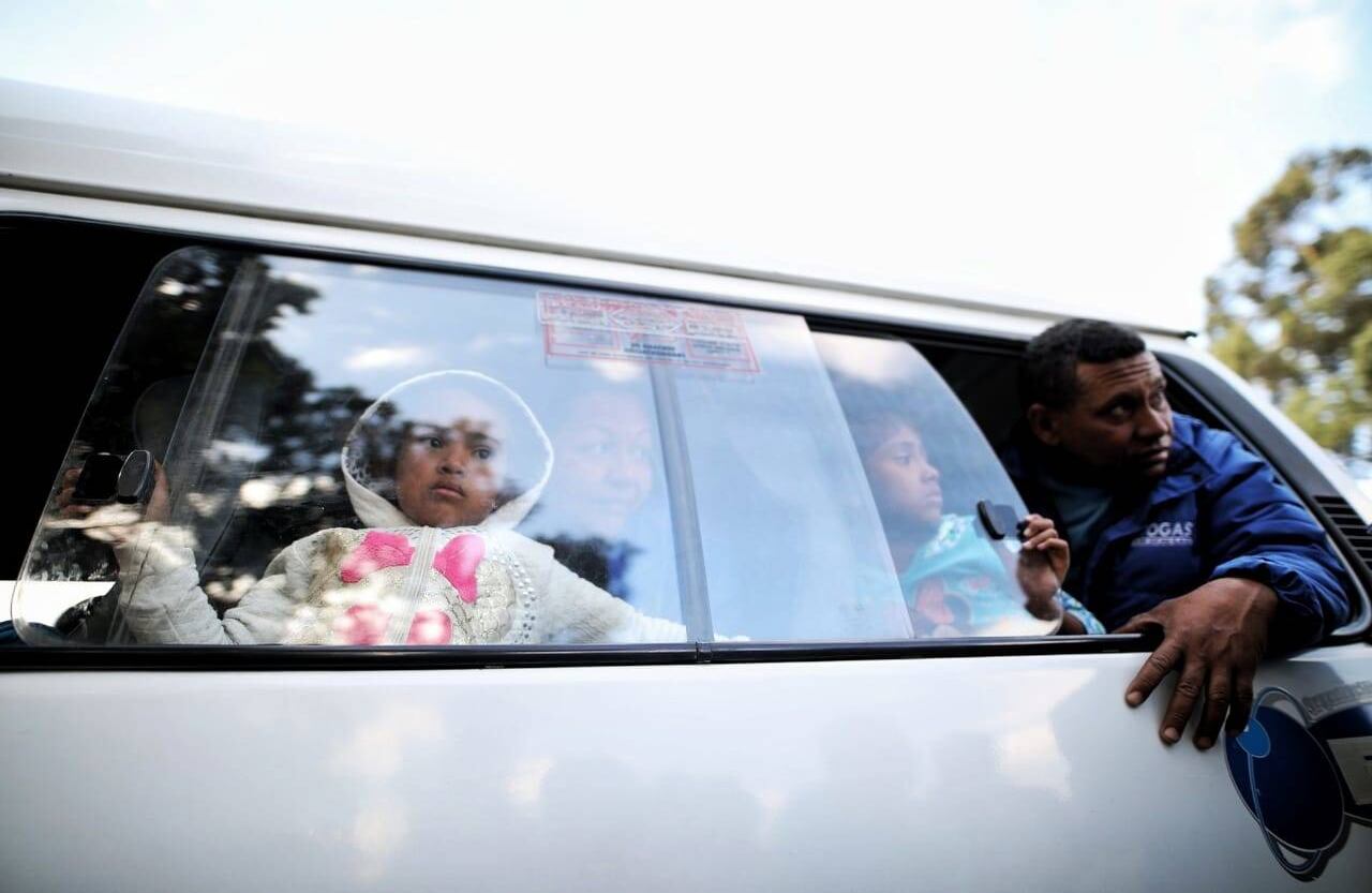 En el transcurso de la mañana la Alcaldía hizo más de 15 traslados y le garantizará hospedaje en el albergue del Distrito -ubicado en San Cristóbal- a 2 familias que en total sumaban 9 personas.
