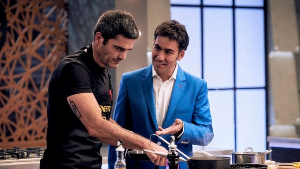 Su más reciente aparición fue en el programa MásterChef Celebrity, donde esta vez conquistó el corazón de sus fanáticas a través de la cocina.
