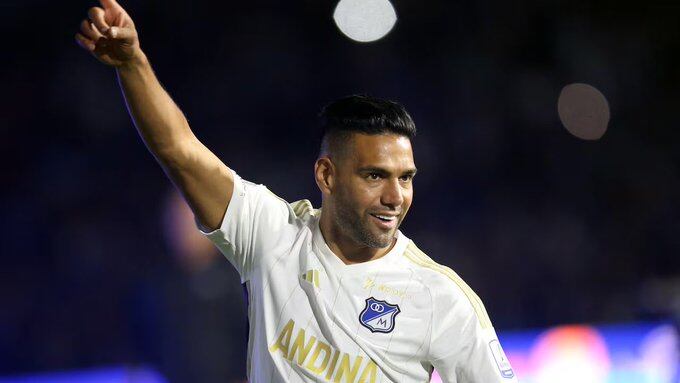 Radamel Falcao tuvo un notable gesto en su primer gol con Millonarios.