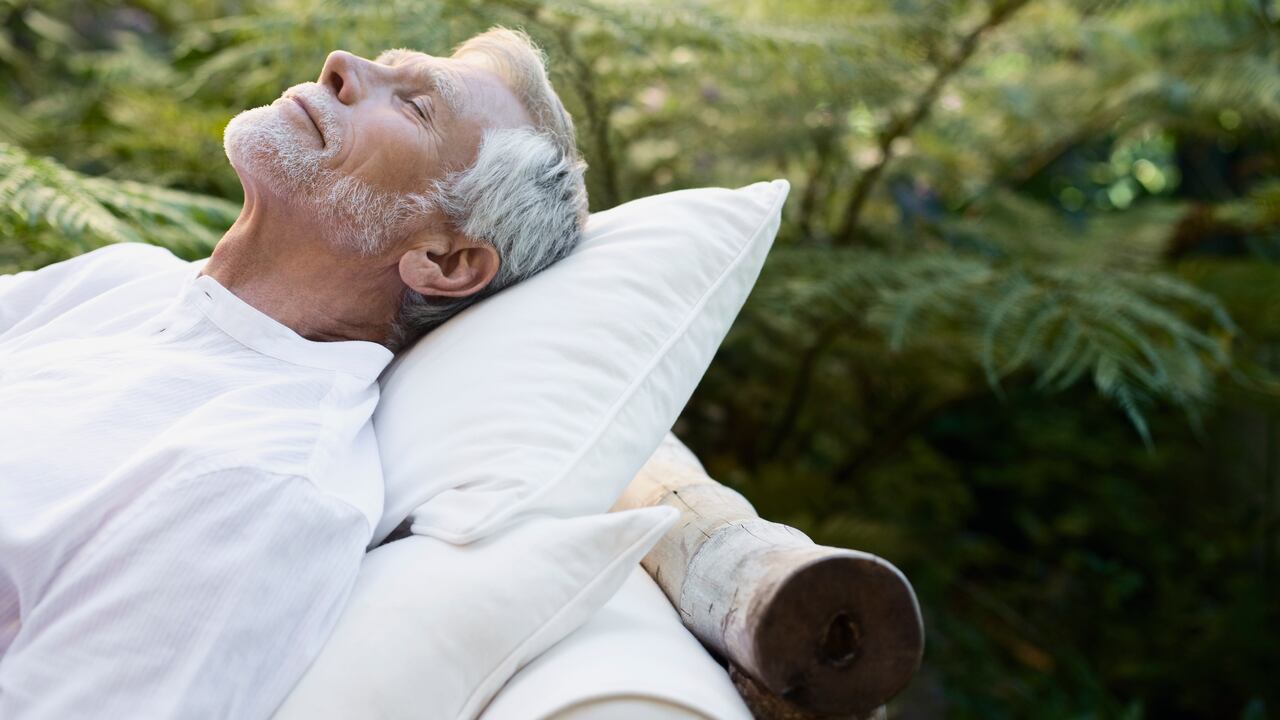 Con el paso de los años conciliar el sueño se puede tornar difícil.