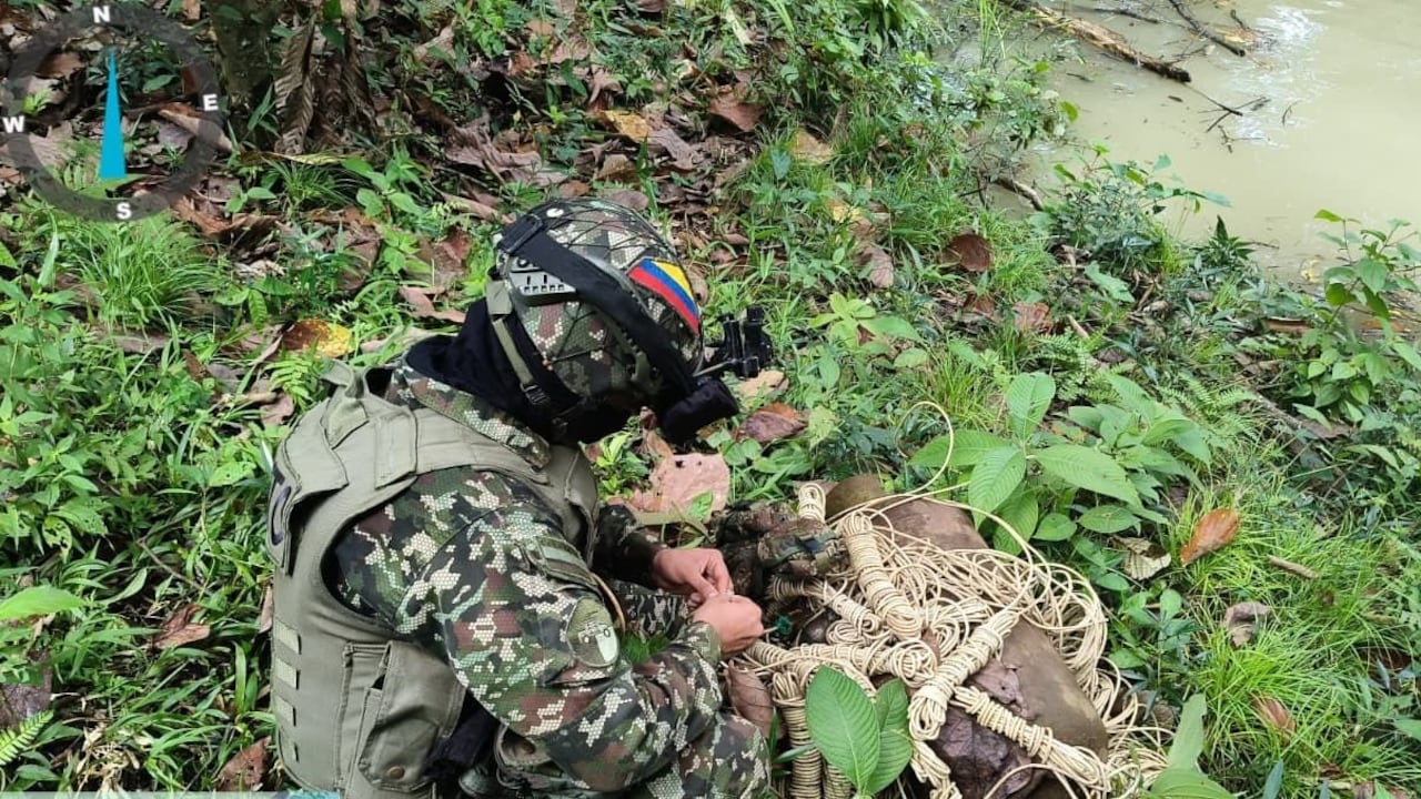 Explosivos hallados por el Ejército en Valdivia, Antioquia.