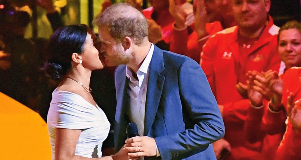 El príncipe Enrique, duque de Sussex, ​ es el menor de los hijos de Carlos, príncipe de Gales y Diana, princesa de Gales. 