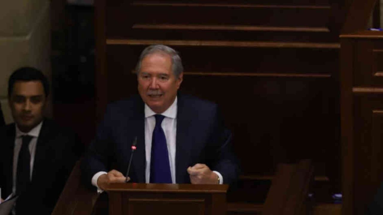 El ministro de Defensa Guillermo Botero superó la moción de censura en su contra en la Cámara de Representantes