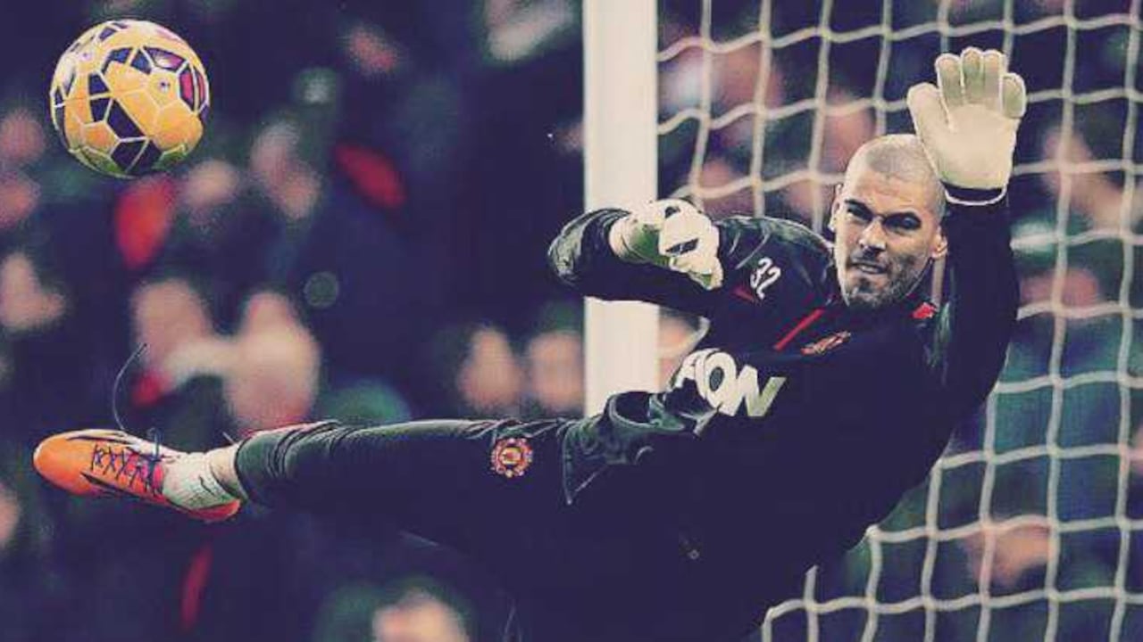 Victor Valdés actualmente es arquero del Manchester United.