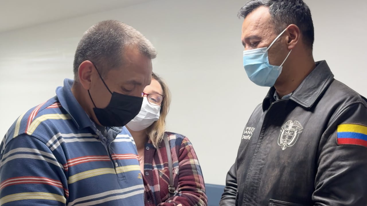 Papá de militar que intentaron quemar vivo en Putumayo le hizo petición al ministro Pedro Sánchez: “No es venganza”