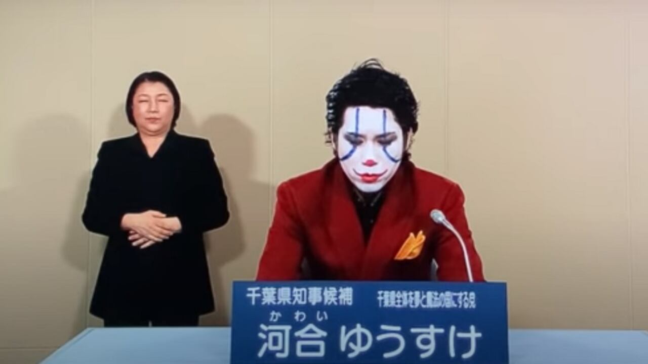 ¿De quién se trata? Hombre presenta su candidatura a la gobernación vestido como Joker