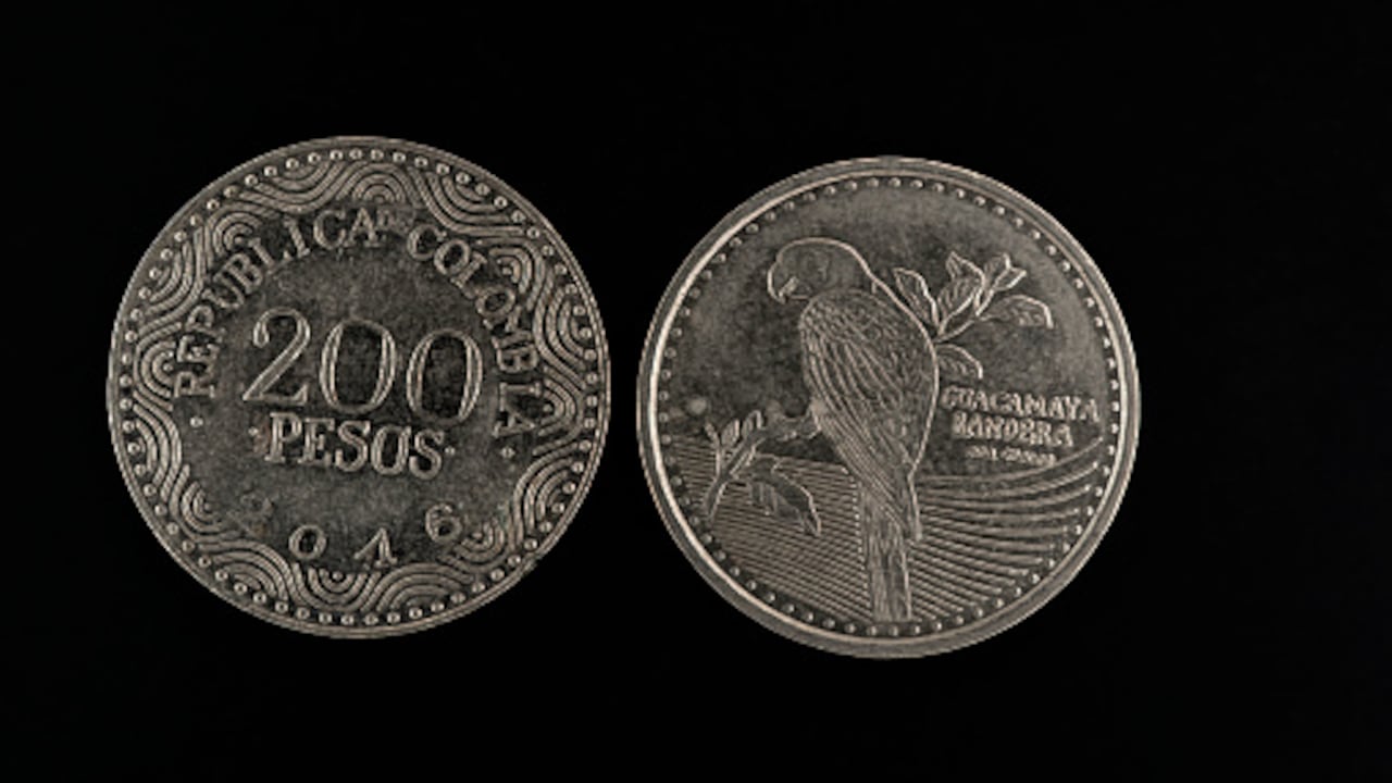 Moneda de 200 pesos colombianos.