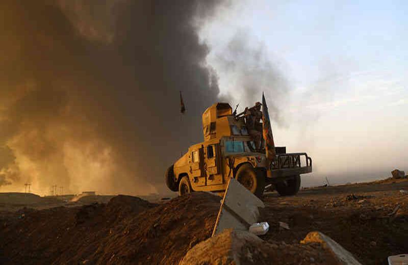 El grupo de Estado Islámico sigue haciendo presencia en Irak para tomar el norte de esa zona. Los esfuerzos por realizar la paz se mentienen, pero continua la ocupación de esa comunidad.