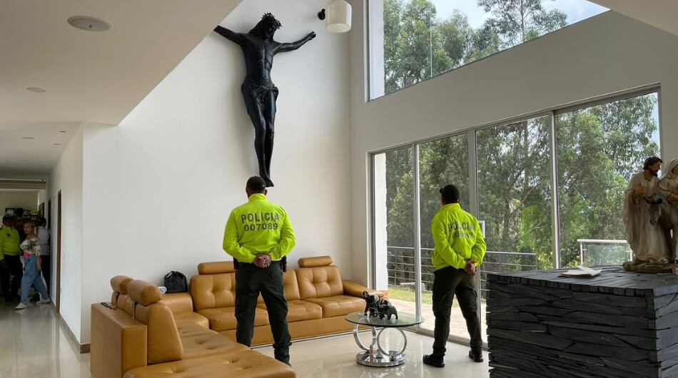 Mansión de coronel retirado del Ejército embargada por Fiscalía en Bello, Antioquia.