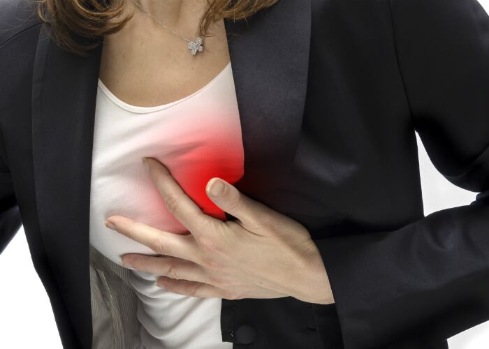 Es recomendable mantener los niveles en rangos normales (por debajo de los 150 mg/dl).