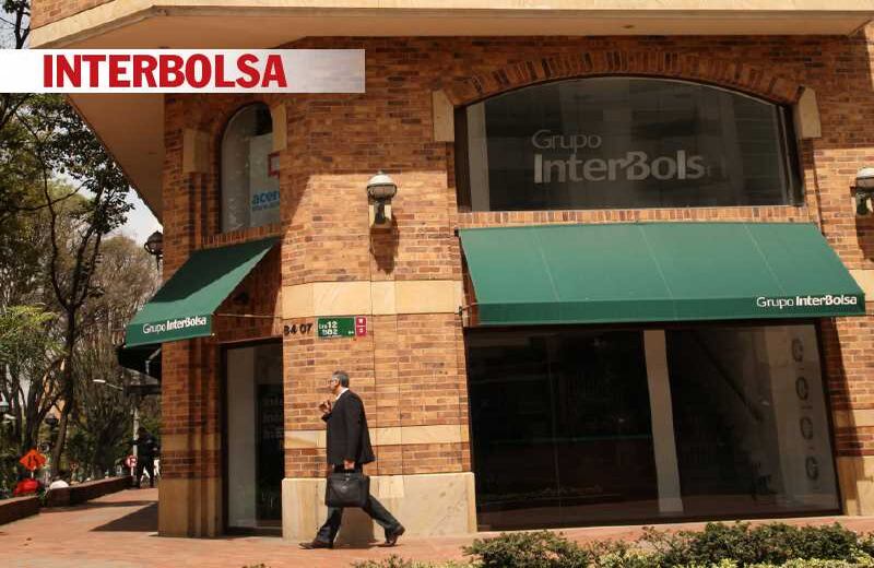 InterBolsa: Por el caso del descalabro financiero de InterBolsa, la Fiscalía imputó cargos contra 13 personas. Una de las cabezas del desfalco, Rodrigo Jaramillo, aceptó y fue condenado a siete años de prisión domiciliaria. Está por definirse los principios de oportunidad de otros de los involucrados, así como adelantar audiencias en otros de los participantes. También sigue pendiente la ubicación de la totalidad de los bienes de los principales responsables, los cuales entrarán al fondo para reparar a las víctimas.