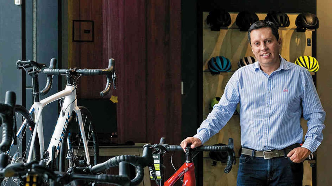 Carlos Ballesteros Fundador de Bike House. Ballesteros empezó de cero y compró su primera casa a los 42 años, cuando la empresa ya tenía un impulso inatajable.