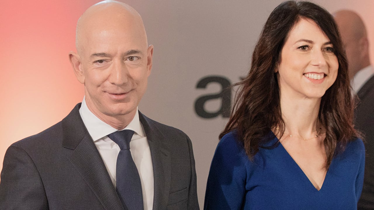 Mackenzie y Jeff Bezos se divorciaron a comienzos de 2019. Por esa separación ella se convirtió en la segunda mujer más rica del mundo. Pero quiere despojarse de ese dinero por medio de donaciones.