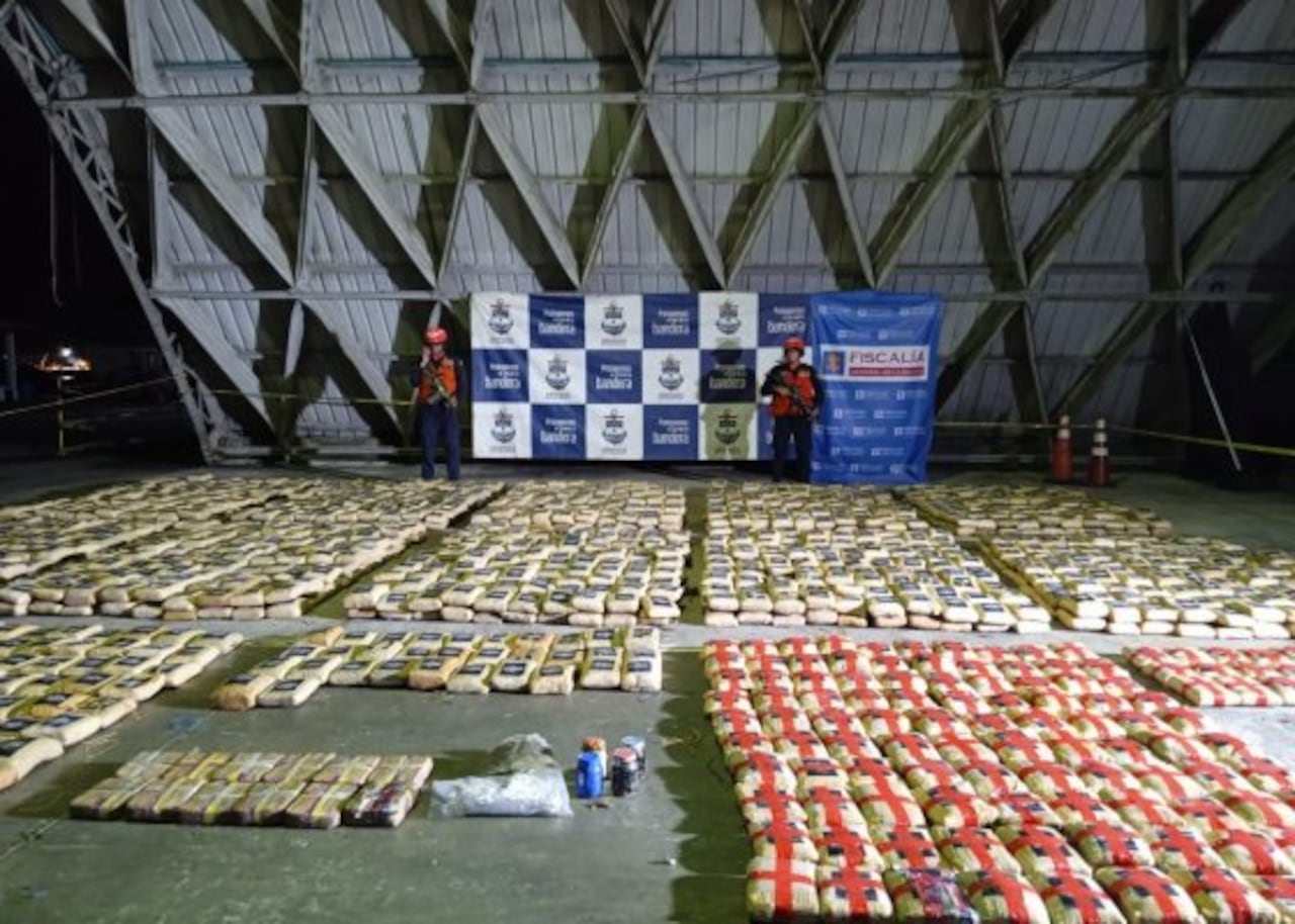 Manibras de escape no impidieron que fueran incautadas más de cuatro toneladas de marihuana; así fueron los operativos