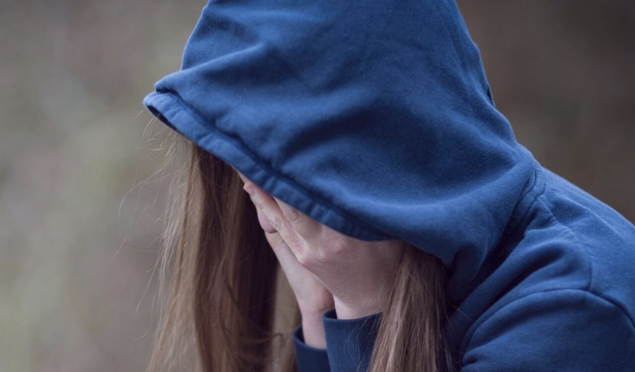 Un estudio dio a conocer que una de cada tres estudiantes de secundaria (30 %) consideró seriamente quitarse la vida en 2021