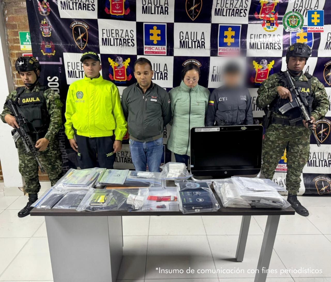 Nueve personas capturadas y se incautaron de 2.500 cédulas, 964 tarjetas sim, 314 tarjetas de crédito y débito, celulares, líquido látex para fabricar huellas.