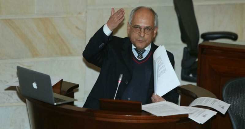 José Obdulio Gaviria en sus épocas de senador.