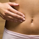 Los ejercicios abdominales ayudan a fortalecer esa área del cuerpo.